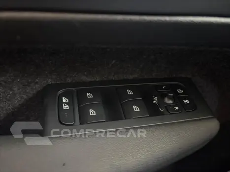 XC40 P8 RECHARGE TWIN ELECTRIC ULTIMATE AWD