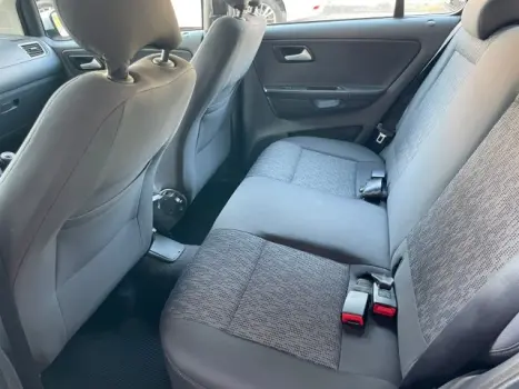 FOX - 1.6 MI 8V 4P MANUAL