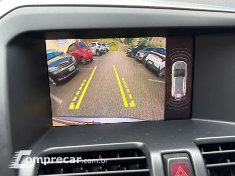 XC60 2.4 D5 Momentum AWD
