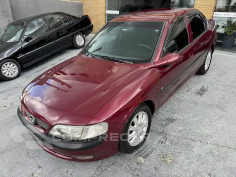 Vectra CD 2.2 16V / 2.0 16V Mec./Aut.