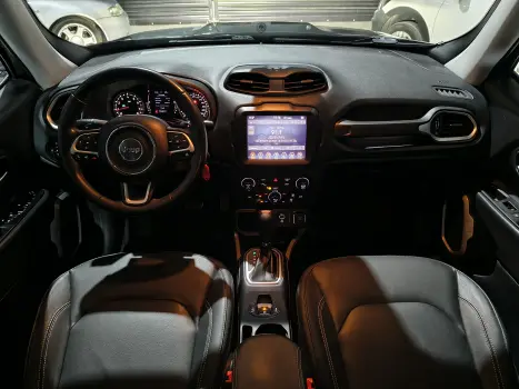 RENEGADE 1.8 16V Longitude