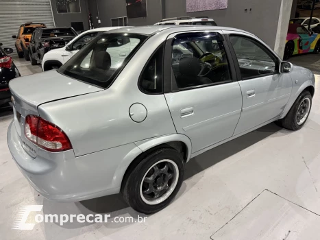 CLASSIC 1.0 MPFI LS 8V FLEX 4P MANUAL