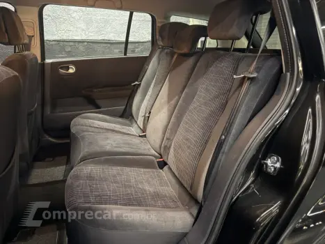 MEGANE 1.6 DYNAMIQUE GRAND TOUR 16V FLEX 4P MANUAL