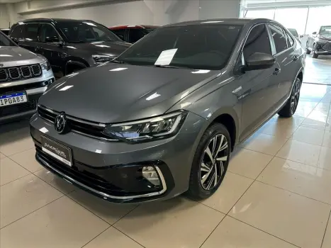 Volkswagen VIRTUS 1.0 200 TSI HIGHLINE AUTOMÁTICO 4 portas