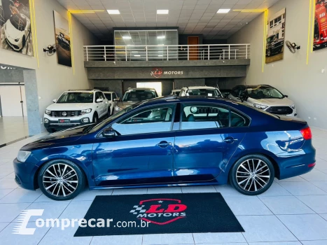 JETTA 2.0 COMFORTLINE 120CV FLEX 4P TIPTRONIC