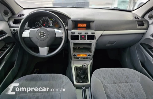 VECTRA 2.0 MPFI Elegance 8V