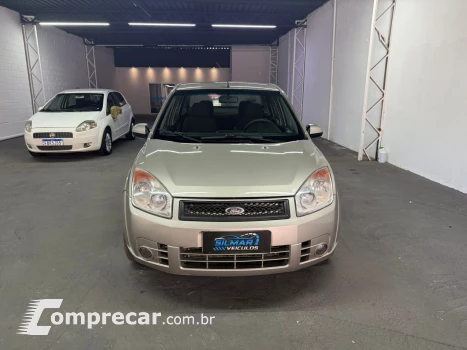 FIESTA 1.6 Rocam SE Sedan 8V