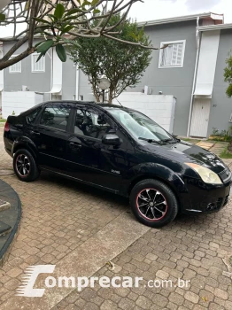FIESTA 1.6 MPI Class Sedan 8V