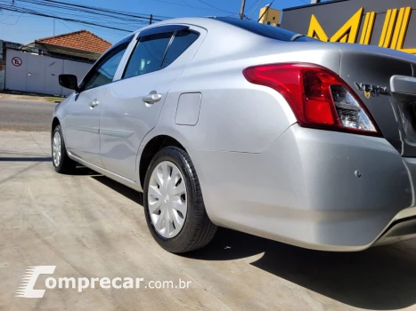 VERSA 1.0 12V FlexStart 4p Mec.