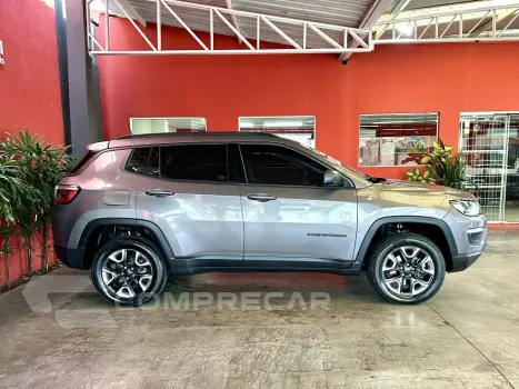 COMPASS 2.0 16V DIESEL TRAILHAWK 4X4 AUTOMÁTICO