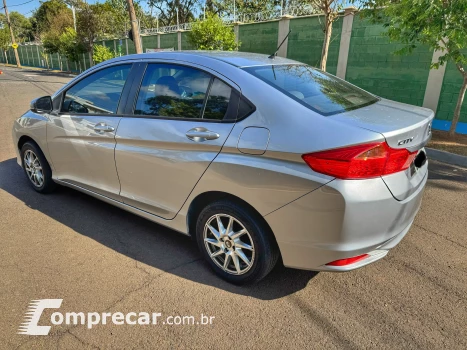 CITY 1.5 DX Sedan 16V