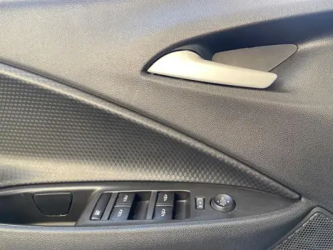 ONIX PLUS 1.0 TURBO LTZ AT SEDAN