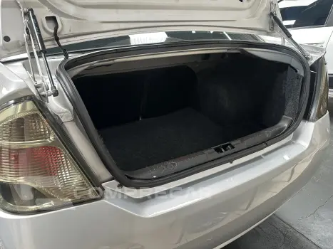 FIESTA 1.6 MPI Class Sedan 8V