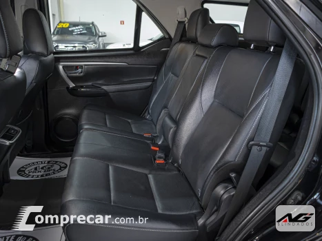 HILUX SW4 2.8 SRX 4X4 7 Lugares 16V Turbo Intercooler