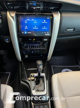 HILUX SW4 2.8 SRX Diamond 4X4 7 Lugares 16V Turbo Intercoole