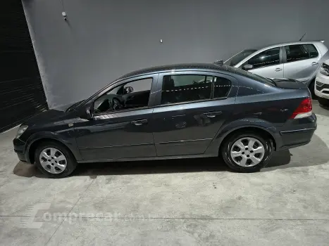 VECTRA 2.0 MPFI Expression 8V