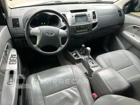 HILUX CD4X4 SRV