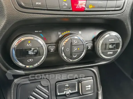 RENEGADE 1.8 16V Longitude