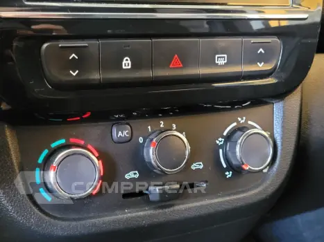 Kwid KWID OUTSIDER 1.0 Flex 12V 5p Mec.