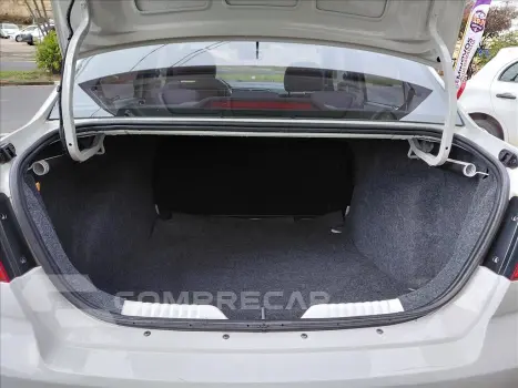 VOYAGE 1.0 12V MPI TOTALFLEX 4P MANUAL