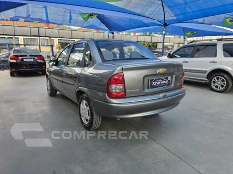 CLASSIC - 1.0 MPFI VHCE 8V 4P MANUAL