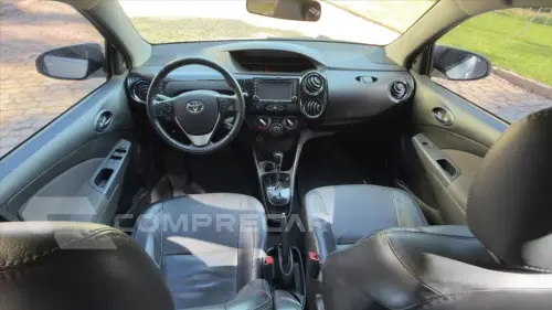 ETIOS 1.5 PLATINUM SEDAN 16V FLEX 4P AUTOMÁTICO