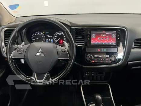 OUTLANDER 2.0 COMFORT 16V GASOLINA 4P AUTOMÁTICO