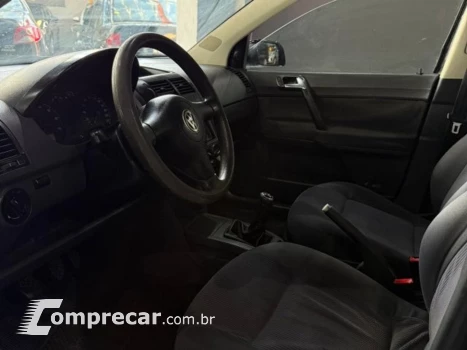 POLO 1.6 MI 8V GASOLINA 4P MANUAL