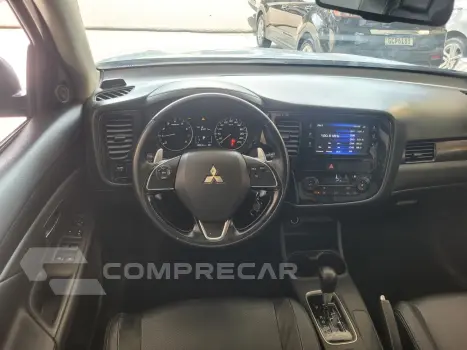 OUTLANDER 2.0 16V 160cv Aut.