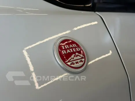 COMPASS 2.0 16V DIESEL TRAILHAWK 4X4 AUTOMÁTICO