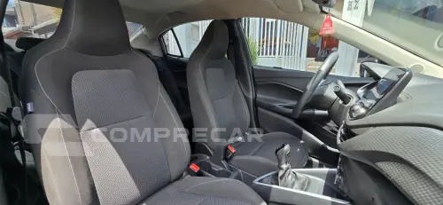 ONIX 1.0 Turbo Plus LT