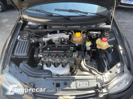 CORSA 1.0 MPFI Classic Sedan Life 8V