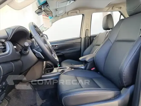 HILUX SW4 2.8 D-4D TURBO DIESEL SRX PLATINUM 7L 4