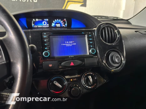 ETIOS 1.5 PLATINUM SEDAN 16V FLEX 4P AUTOMÁTICO
