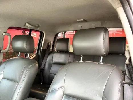 FRONTIER 2.5 SV ATTACK 4X4 CD TURBO ELETRONIC DIESEL 4P AUTO