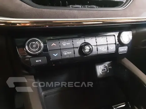 COMMANDER 2.0 TD380 TURBO DIESEL OVERLAND AT9