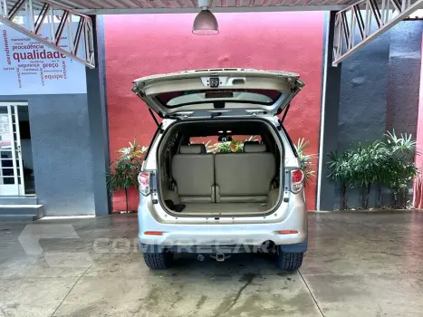 HILUX SW4 3.0 SRV 4X4 16V TURBO INTERCOOLER DIESEL 4P AUTOMÁ