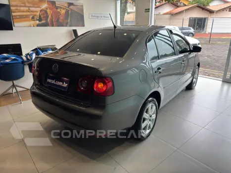 Polo Sedan 1.6 4P COMFORTLINE FLEX