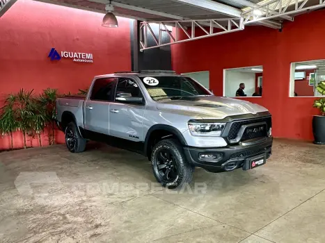 1500 5.7 V8 GASOLINA REBEL CD 4X4 AUTOMÁTICO