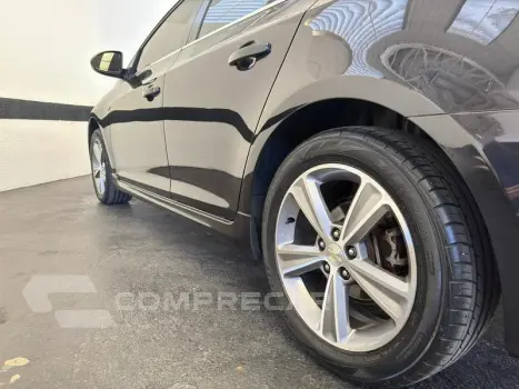 CHEV CRUZE LT HB AT