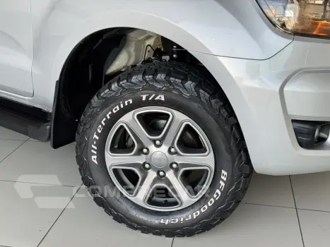 Ranger 2.2 16V XLS DIESEL 4X4 CABINE DUPLA AUTOMÁTICO