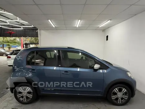 up! cross 1.0 TSI Total Flex 12V 5p