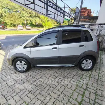 IDEA ADVENTURE 1.8 16V(FLEX) 4P