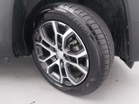 RENEGADE 1.3 T270 TURBO FLEX LONGITUDE AT6