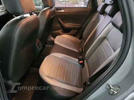 Nivus 1.0 4P FLEX 200 TSI HIGHLINE TURBO AUTOMÁTICO