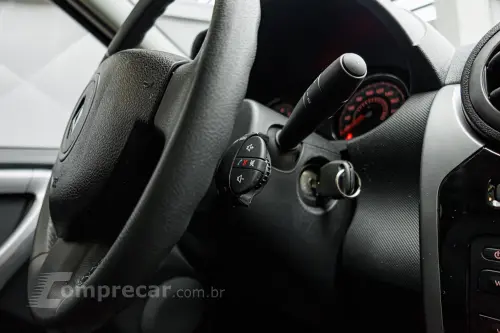 LOGAN 1.6 Expression 8V