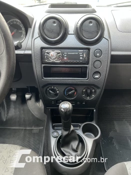FIESTA 1.0 MPI First Sedan 8V