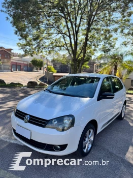 Volkswagen POLO 1.6 MI Sportline 8V 4 portas