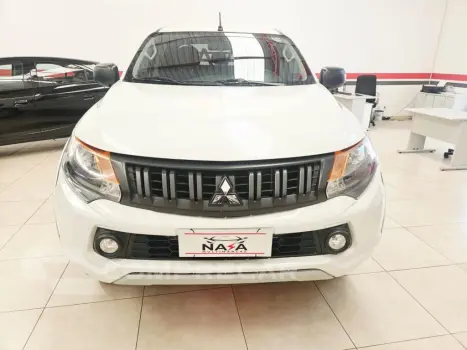 L200 TRITON 2.4 16V Turbo GL CD 4X4