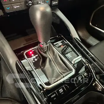 Commander Black Hurricane 2.0 4x4 TB Aut